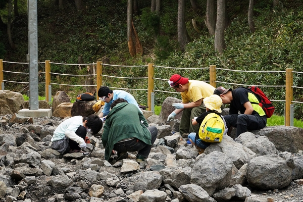 野外恐竜博物館のツアーが、本日からスタートしました。