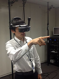 ゴーグルを通して実物大の恐竜が見える